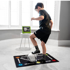 Solo Soccer Training in the Cold: Stay Sharp & Use Smart Gear