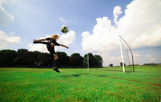 KICKSTER Portable football goal in a field